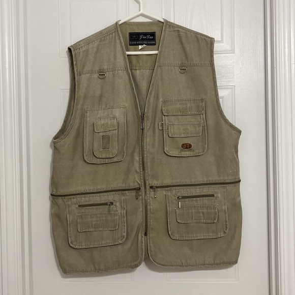 Other - Pre-Owned  Jig jao Zip up fishing vest size XXL ( 95 A)